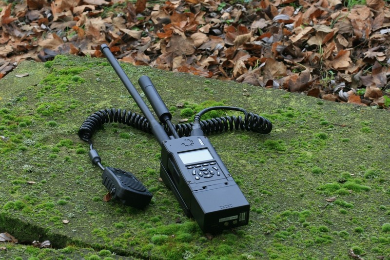 DICOM®RF40 handheld transceiver